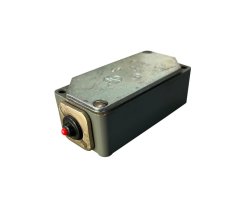Koncový nástěnný spínač MEZ 2 KS6 F11, IP44, 6 A, 380 V